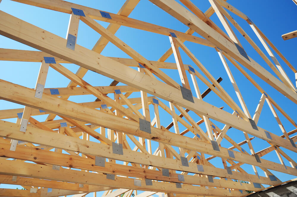 What is the Difference Between Rafters and Trusses?