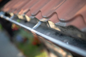 Are Seamless Gutters Better Than Regular Gutters?